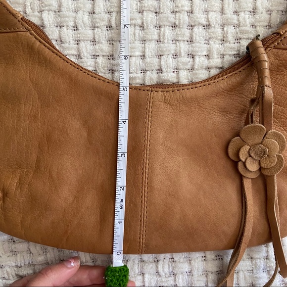 HP⭐️ Y2K Tan Leather Steve Madden Baguette Purse - Picture 5 of 8